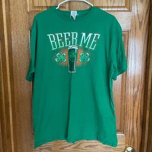 🦋 3 for $10 🦋 Green 'Beer Me' St.Patrick’s Day T-Shirt